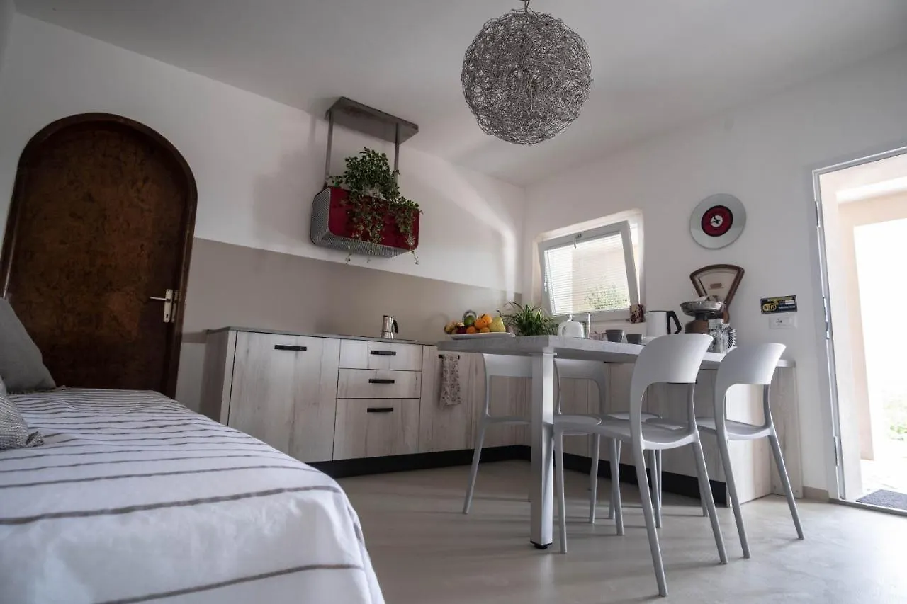Mini Amina Apartment Feltre